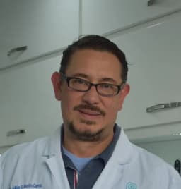 Dr. Carlos Mendes